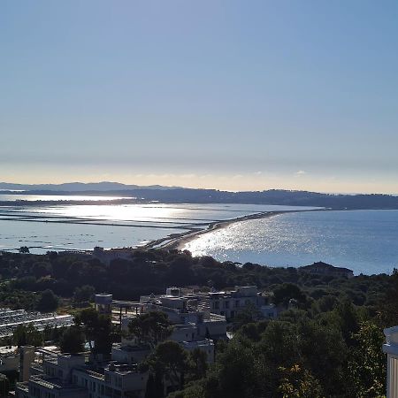 T2 Hyeres 5 Personnes Apartment Exterior photo