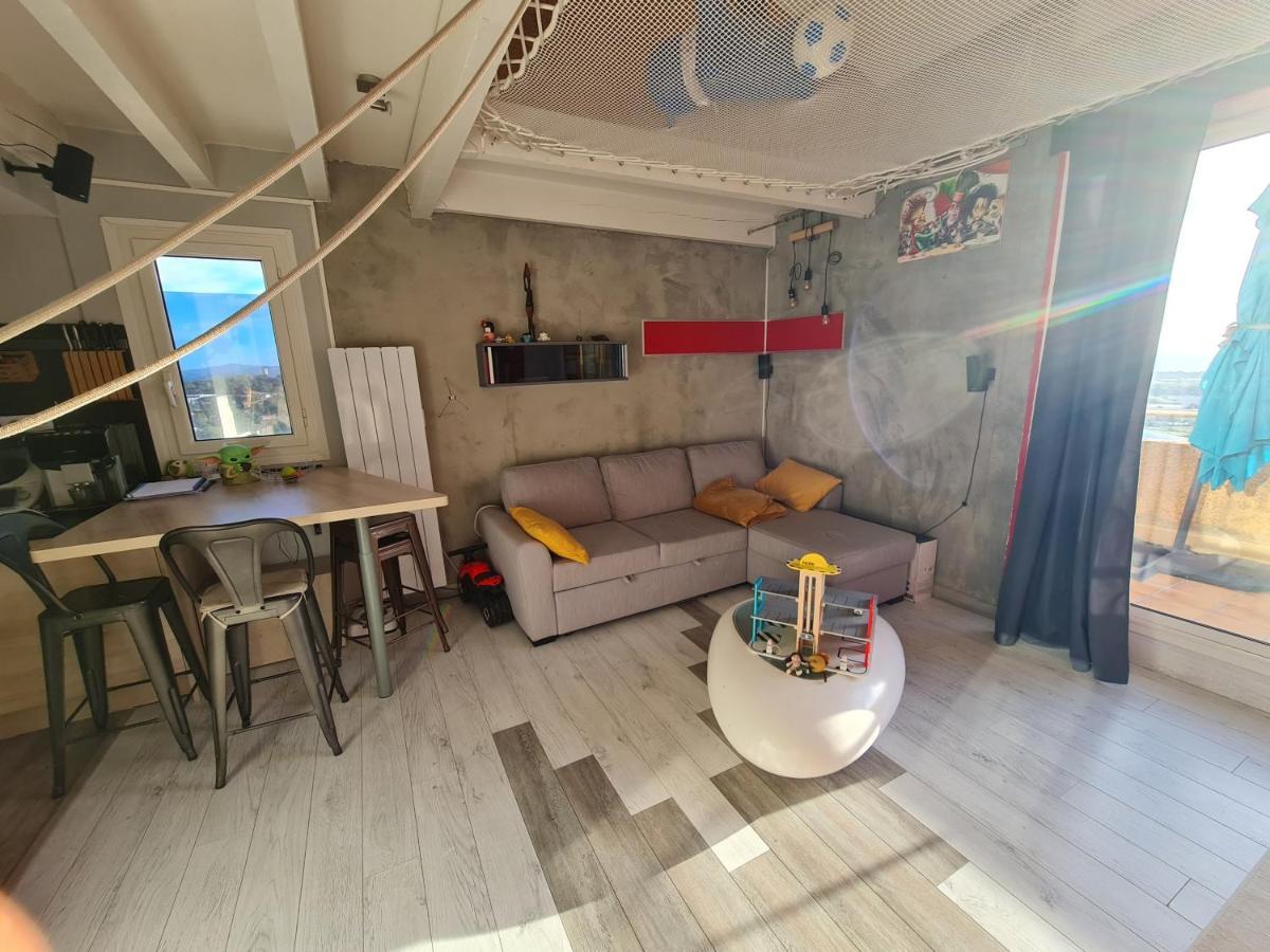 T2 Hyeres 5 Personnes Apartment Exterior photo